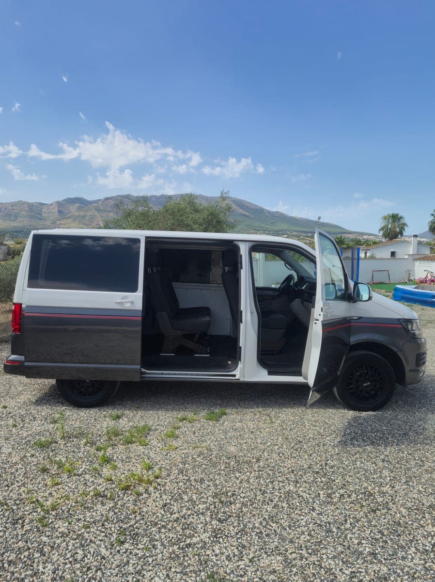 Detalles de Transporter T6 2.0 TDI 150 CV de segunda mano en Málaga - Vista 8