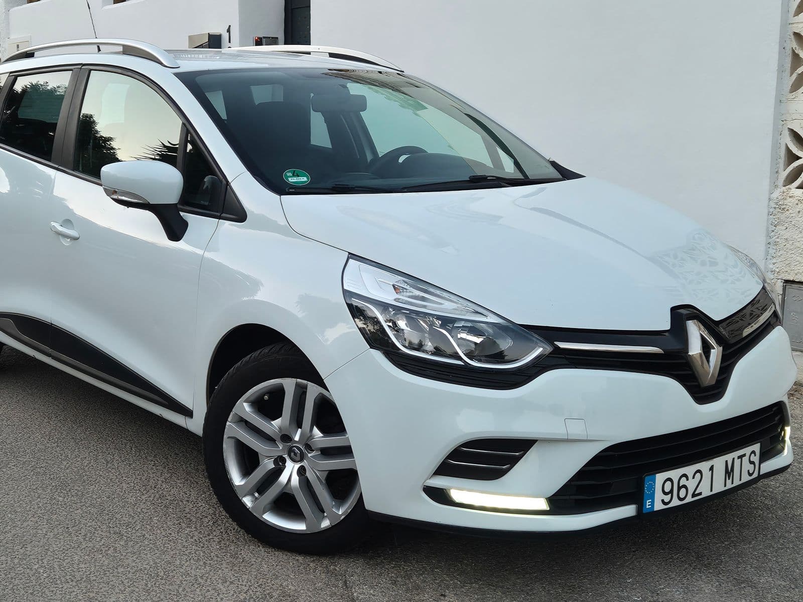 Renault Clio Grandtour 1.5DCI entregado por AllVanCar
