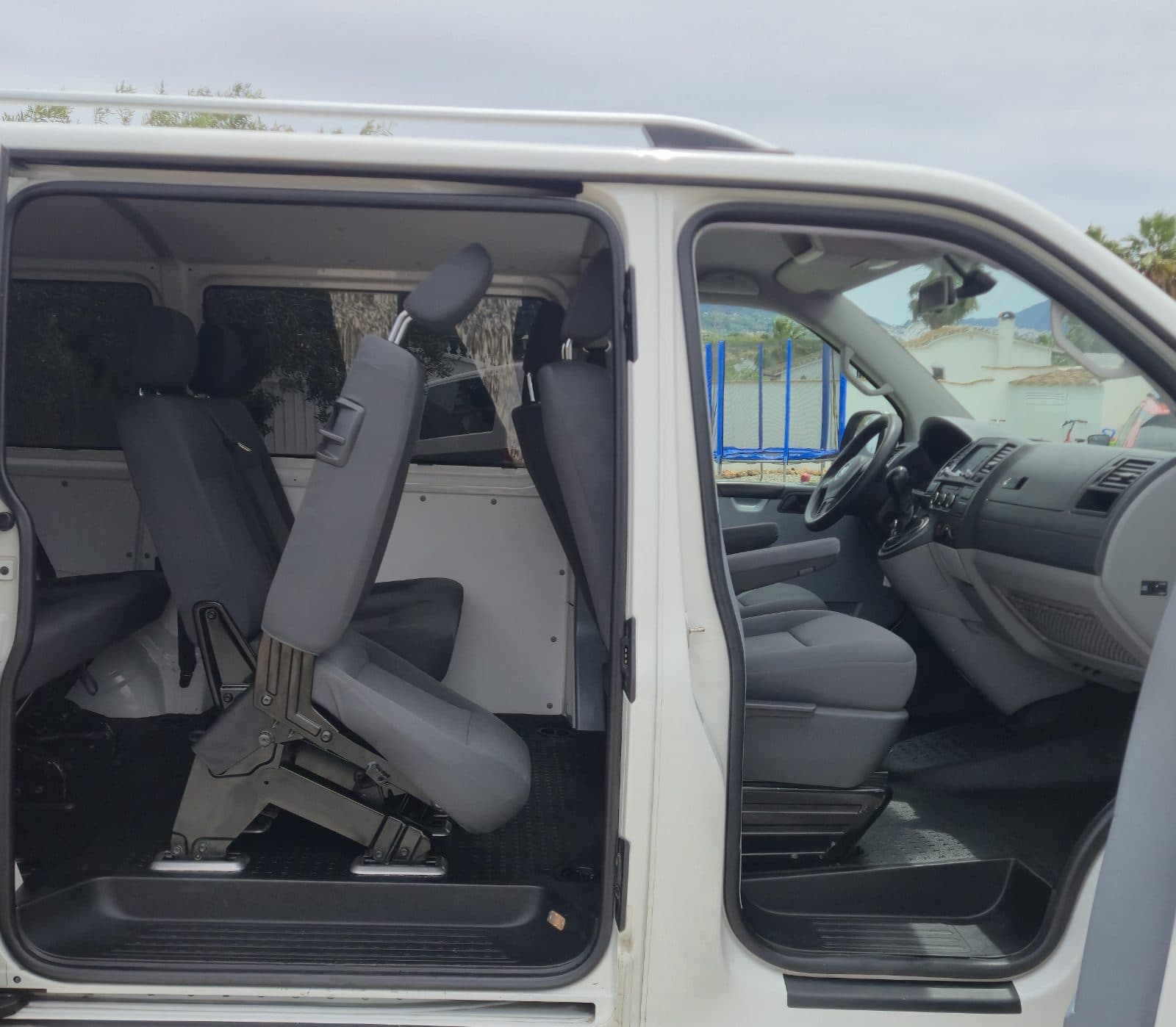 Detalles de Transporter T5 2.0 TDI DSG 8 Plazas de segunda mano en Málaga - Vista 10