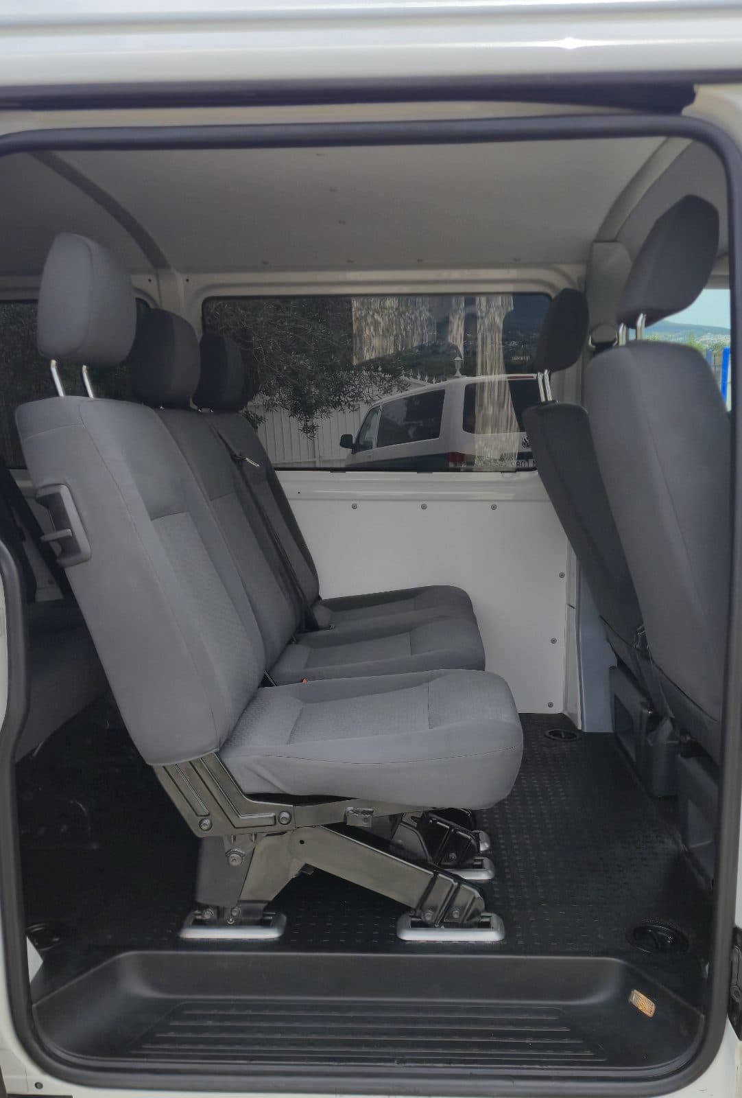 Detalles de Transporter T5 2.0 TDI DSG 8 Plazas de segunda mano en Málaga - Vista 9
